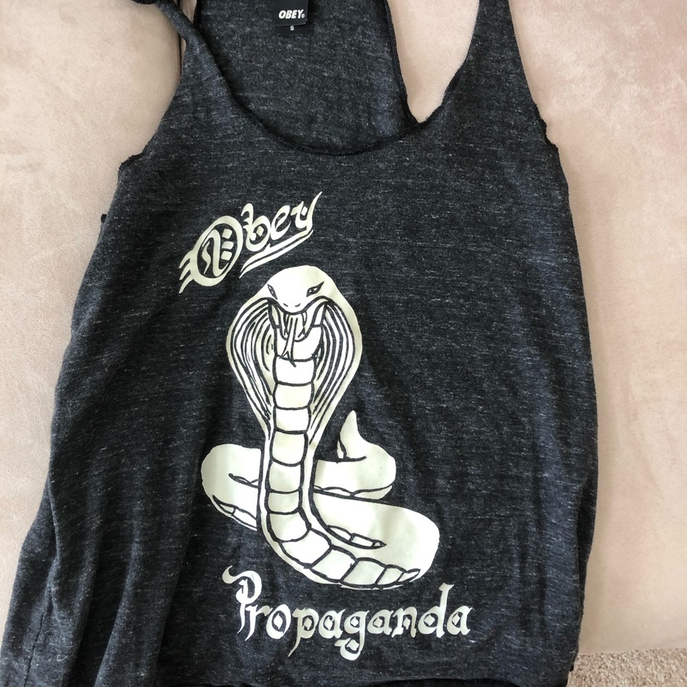 Obey snake tank